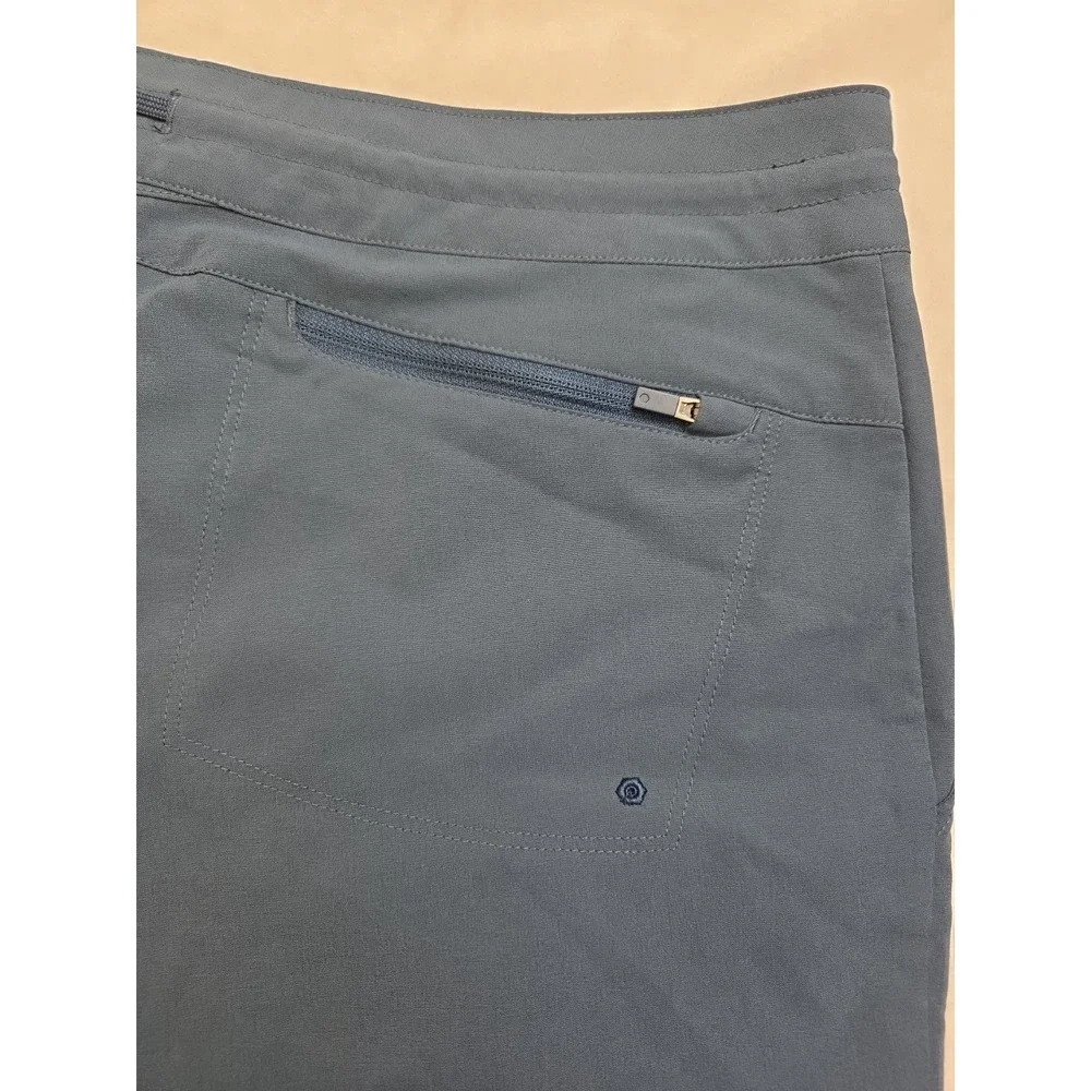 Mountain Hardwear Women's Shorts‎ Size Medium Teal Blue Pockets Hard Wear
